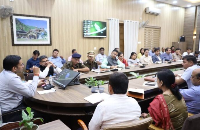 डीएम सविन की पहल: भिक्षा छोड़ शिक्षा की राह पर 82 बच्चे, ₹1.5 करोड़ का आधुनिक केयर सेंटर शुरू