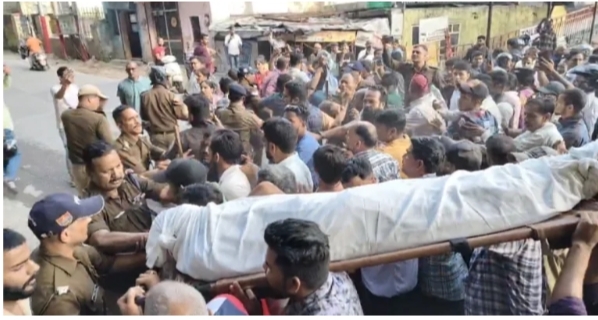 ऋषिकेश में शराब ठेके के बाहर युवक की हत्या, गुस्साए लोगों ने बद्रीनाथ हाईवे किया जाम