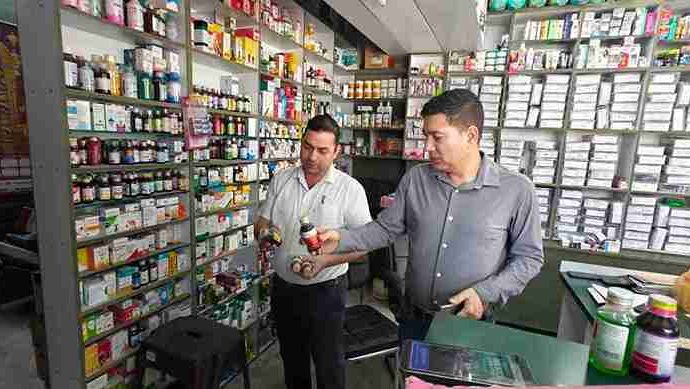 केंद्र की एडवाइजरी लागू, सरकार की डॉक्टरों से अपील, बच्चों को प्रतिबंधित कफ सिरप न लिखें डॉक्टर