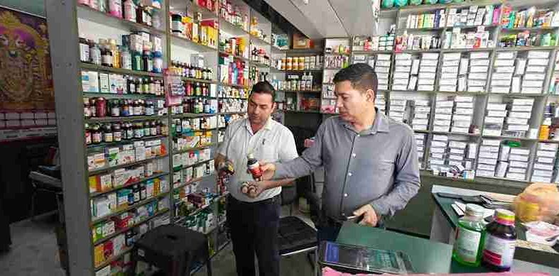 केंद्र की एडवाइजरी लागू, सरकार की डॉक्टरों से अपील, बच्चों को प्रतिबंधित कफ सिरप न लिखें डॉक्टर