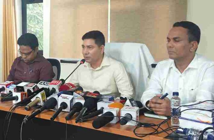 बच्चों की सुरक्षा सर्वाेच्च, प्रतिबंधित कफ सिरप के खिलाफ उत्तराखंड में सघन अभियान