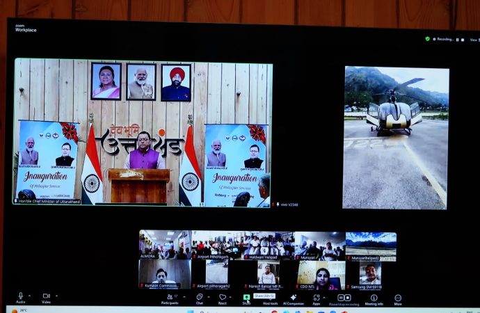 पिथौरागढ़-मुनस्यारी, हल्द्वानी-अल्मोड़ा हेली सेवाओं का मुख्यमंत्री ने किया शुभारंभ