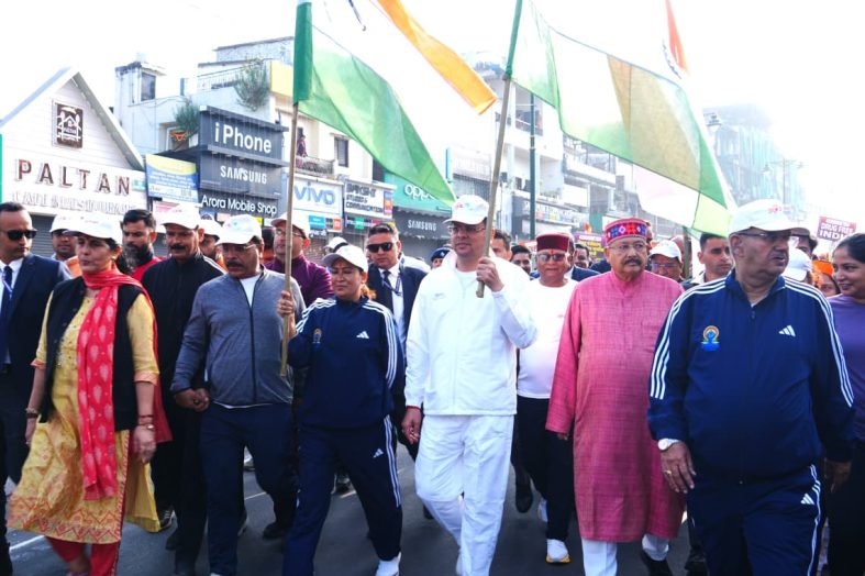 मुख्यमंत्री पुष्कर सिंह धामी ने किया यूनिटी मार्च वॉकथॉन का शुभारंभ, सरदार पटेल को दी श्रद्धांजलि