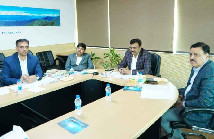 मुख्य सचिव ने सिडकुल बैठक में औद्योगिक विकास हेतु विशिष्ट हब विकसित करने के निर्देश