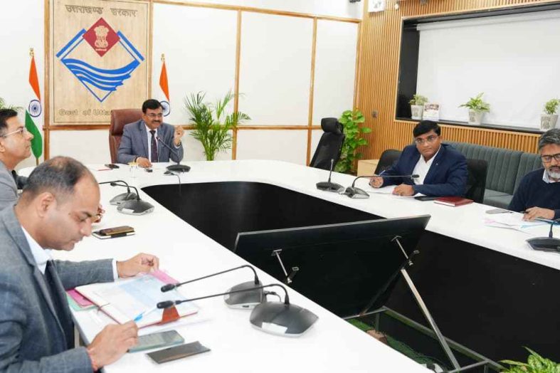 मुख्य सचिव आनंद बर्धन की अध्यक्षता में उच्चाधिकार प्राप्त व्यय समिति की बैठक आयोजित की गई।