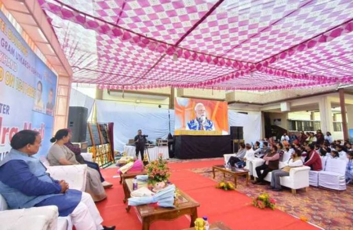 पीएम मोदी ने वर्चुअल माध्यम से उत्तराखंड को दी तीन आवासीय छात्रावासों की सौगात