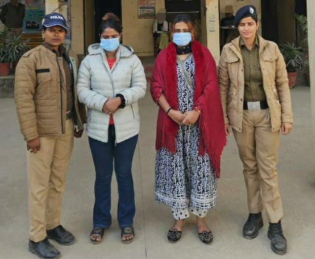 अवैध रूप से भारत में रह रही 02 बांग्लादेशी महिलाओं को गिरफ्तार/हिरासत में लिया दून पुलिस ने