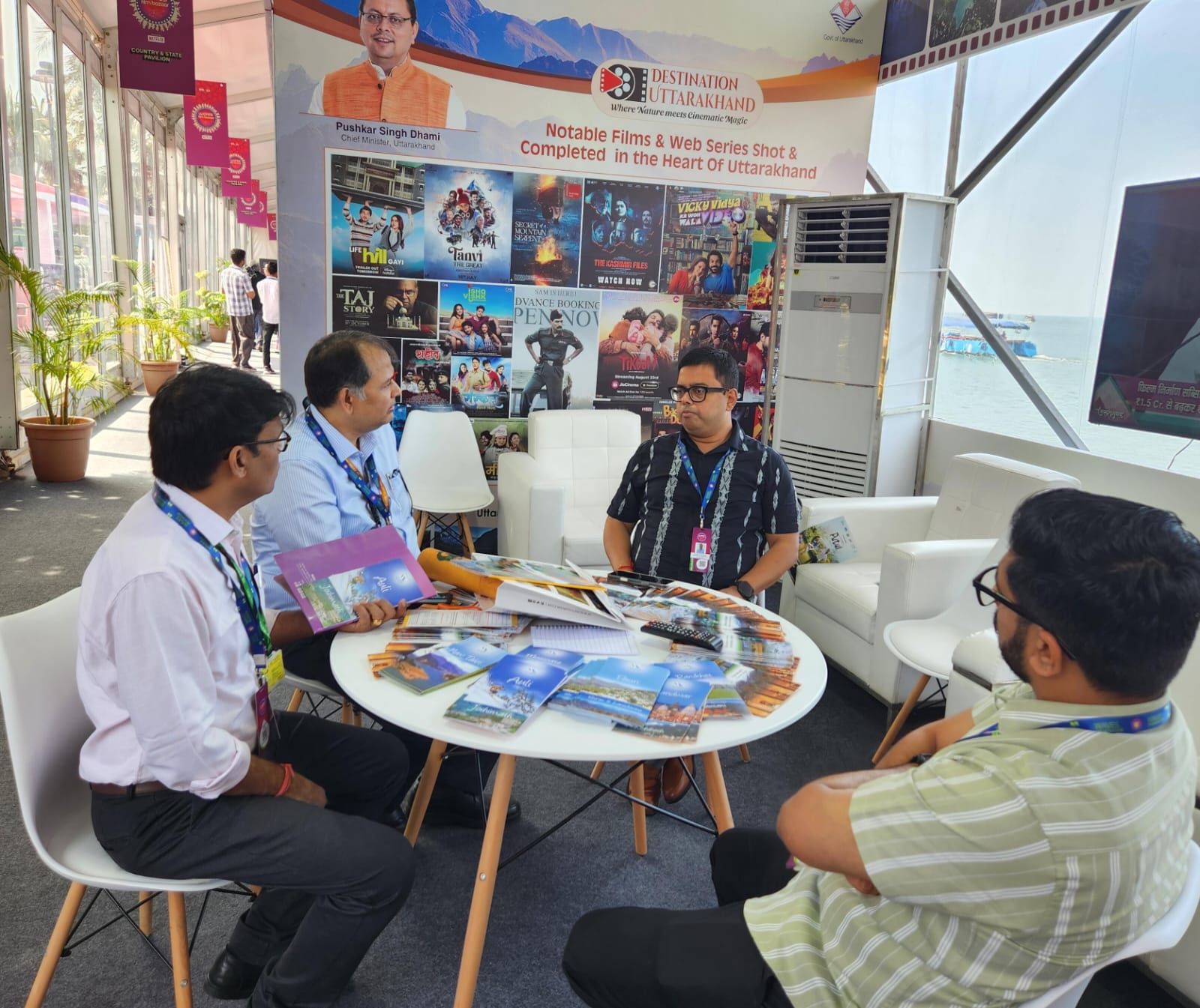 वेव्स फिल्म बाज़ार 2025 में देश-विदेश के फिल्म निर्माता और निर्देशकों ने उत्तराखंड में शूटिंग के लिए दिखाई रुचि