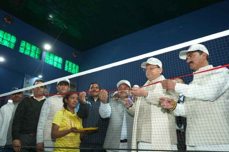 मुख्यमंत्री ने अल्मोड़ा में किया सांसद खेल महोत्सव का शुभारंभ