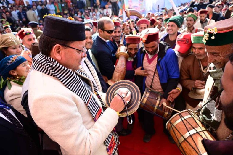 मुख्यमंत्री ने सांकरी में आयोजित विंटर फेस्टिवल का किया शुभारंभ