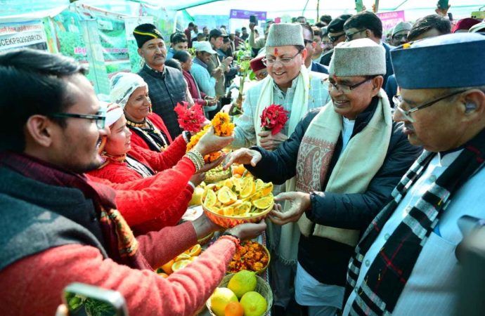 र (चमोली) में किसानों के कल्याण तथा आर्थिक उत्थान को समर्पित राज्य स्तरीय किसान दिवस का आयोजन