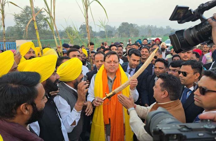 गन्ना समर्थन मूल्य बढ़ाने पर किसानों ने मुख्यमंत्री पुष्कर सिंह धामी का किया आभार