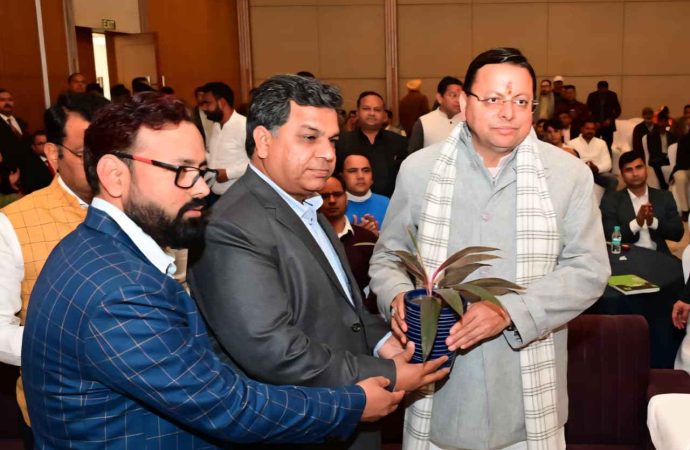 कुमाऊँ उदय सम्मान समारोह में पहुंचे सीएम धामी, विभिन्न क्षेत्रों में उत्कृष्ट कार्य करने वालों को किया सम्मानित