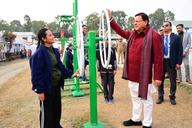 सीएम धामी ने देहरादून में अग्निवीर भर्ती प्रशिक्षण केंद्र का किया निरीक्षण