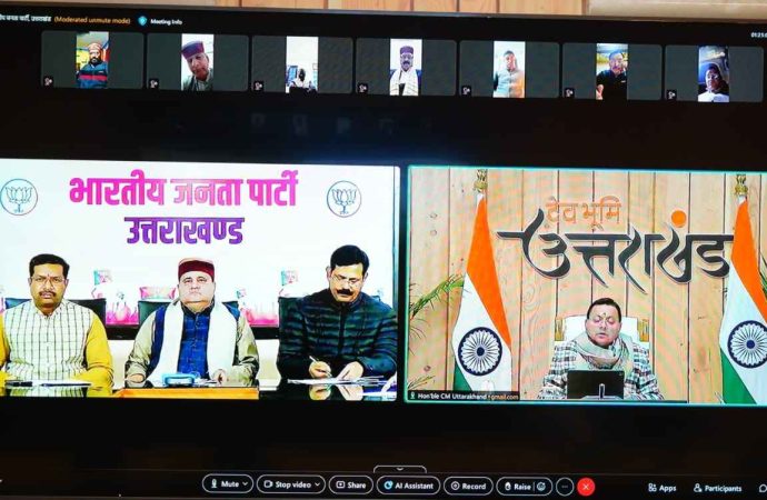 दिव्यांग व कमजोर वर्ग तक अधिकारी खुद पहुँचें, घर-घर समाधान सुनिश्चित करें: सीएम धामी