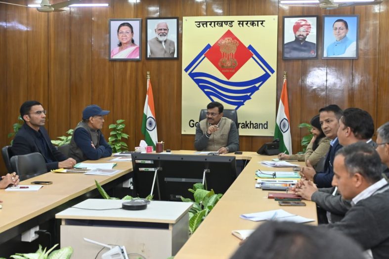 भूमि अभिलेखों के डिजिटलीकरण पर मुख्य सचिव की बैठक, सभी पोर्टल जल्द शुरू करने के निर्देश