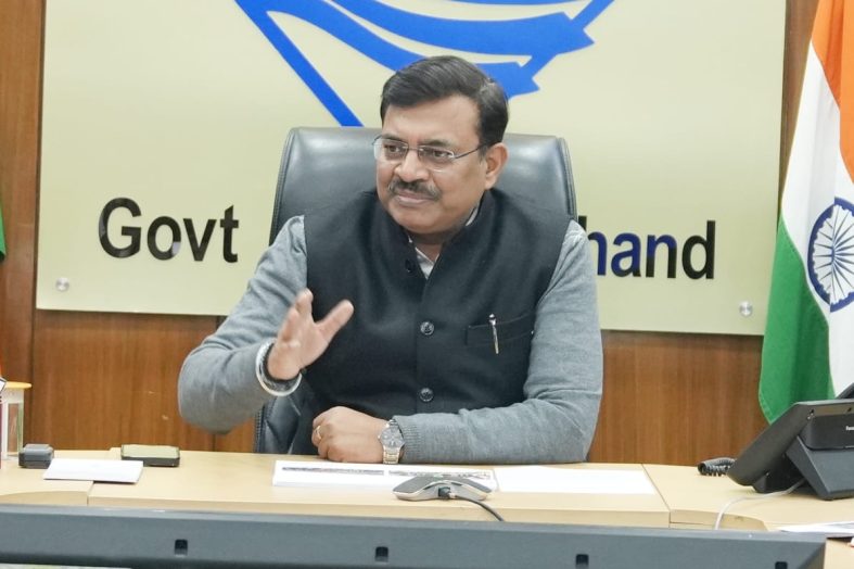 केदारनाथ पुनर्निर्माण व बद्रीनाथ मास्टर प्लान की समीक्षा, चारधाम यात्रा सुगम बनाने पर मुख्य सचिव का जोर