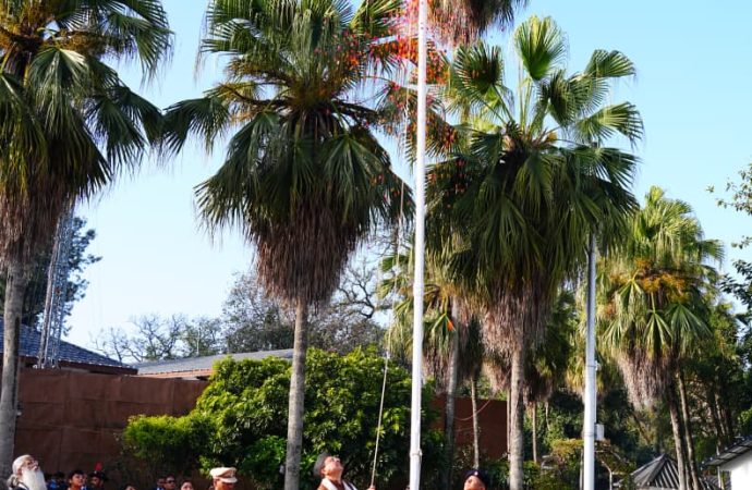 सीएम धामी ने 77वें गणतंत्र दिवस पर फहराया राष्ट्रीय ध्वज