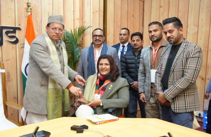 मुख्यमंत्री पुष्कर सिंह धामी से डॉ. दीपा मलिक ने की शिष्टाचार भेंट