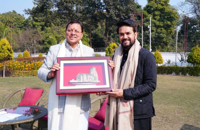 मुख्यमंत्री से सांसद अनुराग सिंह ठाकुर ने की शिष्टाचार भेंट