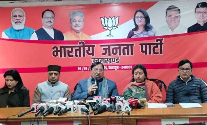 संवेदनशील मुद्दे पर राजनीति से विपक्ष, प्रदेश का माहौल खराब कर रहा है: बंसल