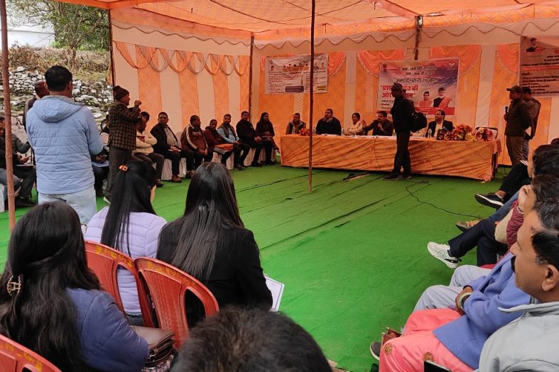 सीएम धामी के नेतृत्व में जनसेवा का रिकॉर्ड, 474 कैंपों से 3.77 लाख से अधिक लोग लाभान्वित