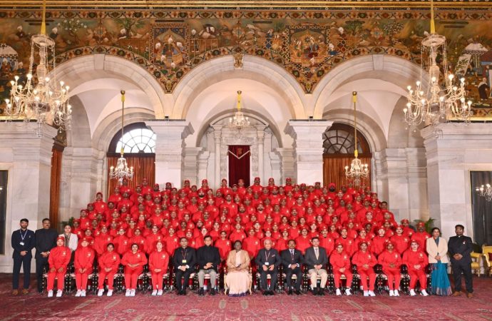 उत्तराखंड के आपदा मित्रों ने कर्तव्य पथ पर RDC-2026 में बढ़ाया राज्य का मान