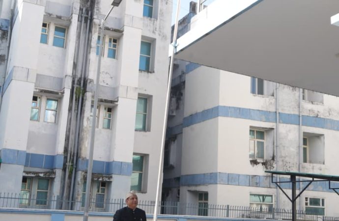 गणतंत्र दिवस पर सूचना महानिदेशक बंशीधर तिवारी ने फहराया तिरंगा