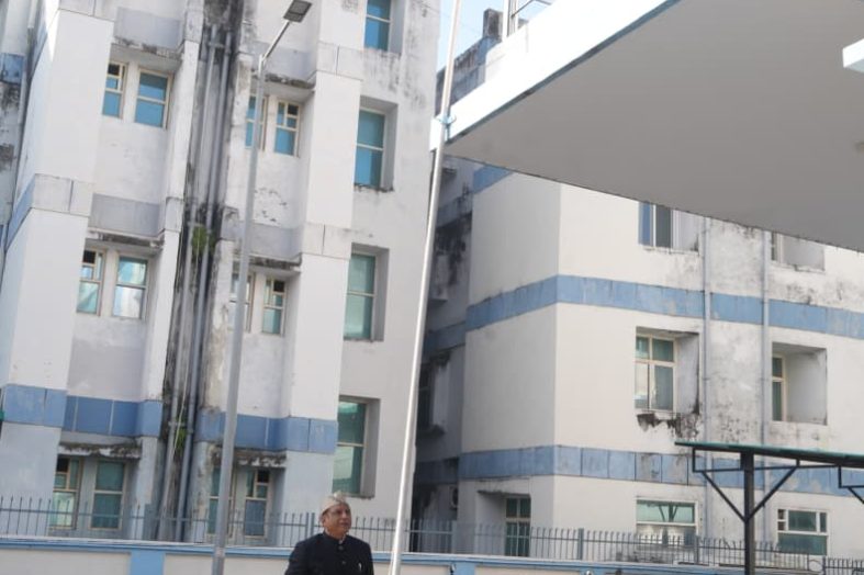 गणतंत्र दिवस पर सूचना महानिदेशक बंशीधर तिवारी ने फहराया तिरंगा