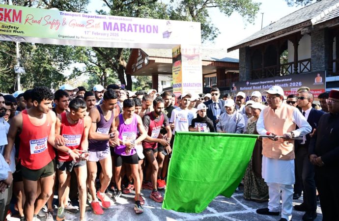 सड़क सुरक्षा और पर्यावरण संरक्षण के संदेश के साथ 5 किमी दौड़ का शुभारम्भ