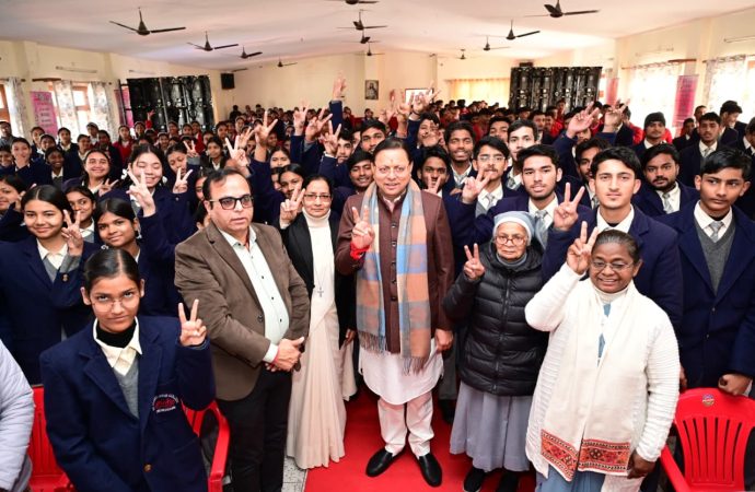 परीक्षा पे चर्चा कार्यक्रम के 9वें संस्करण में शामिल हुए मुख्यमंत्री धामी