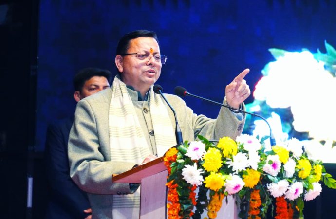 देहरादून में आयोजित ‘शी फॉर स्टेम उत्तराखण्ड’ विषय पर आयोजित कार्यशाला में पहुंचे सीएम धामी