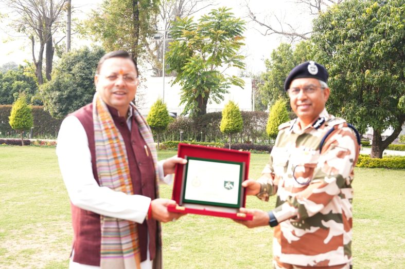 मुख्यमंत्री पुष्कर सिंह धामी से मिले डीजी आईटीबीपी