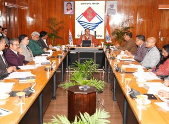 इन्वेस्टर समिट के एमओयू और ग्राउंडिंग पर सीएम धामी की समीक्षा बैठक