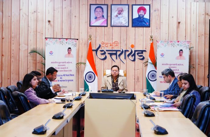 सामाजिक सुरक्षा योजनाओं के अंतर्गत पात्रता परीक्षण, सत्यापन एवं भुगतान प्रक्रिया को और अधिक सुदृढ़ और त्वरित करें – सीएम धामी