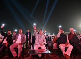 विंटर कार्निवाल में छात्रों का बढ़ाया हौसला, खटीमा कॉलेज पहुंचे मुख्यमंत्री धामी