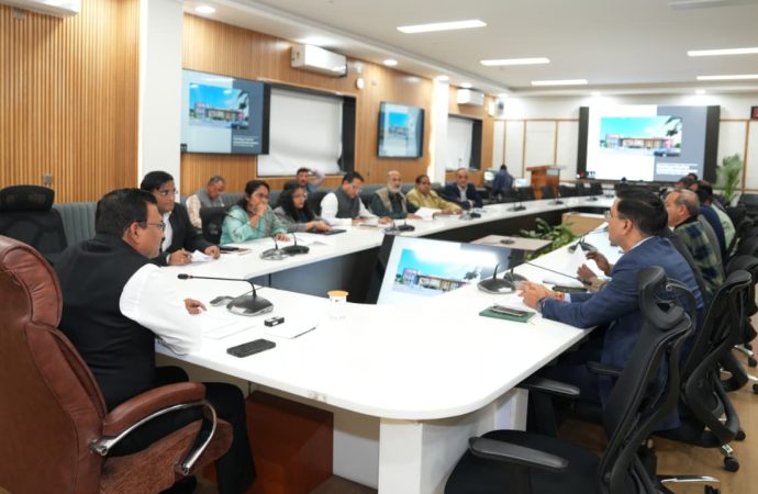 अधिकृत वित्त समिति की बैठक में विकास परियोजनाओं को मिली स्वीकृति