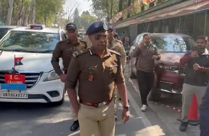 डालनवाला गोलीकांड-: आईजी गढ़वाल ने किया घटनास्थल का निरीक्षण