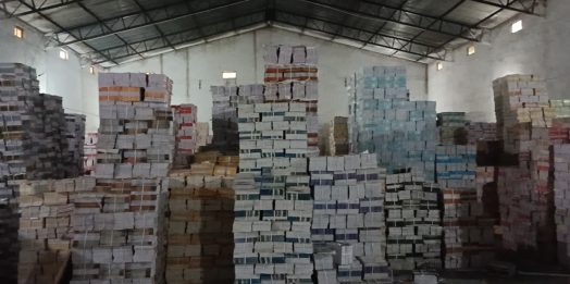 रुद्रपुर में NCERT किताबों का बड़ा जखीरा पकड़ा, प्रशासन-पुलिस की कार्रवाई