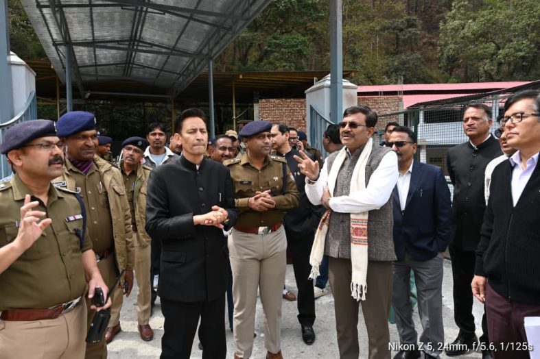 मुख्य सचिव ने भवाली-रातिघाट बाईपास और कैंचीधाम निर्माण कार्यों का किया निरीक्षण