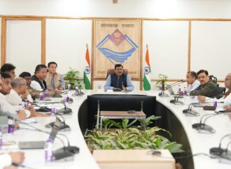 चारधाम यात्रा से पहले मांग-आपूर्ति संतुलन, कालाबाजारी पर सख्ती और ग्रीन एनर्जी पर जोर