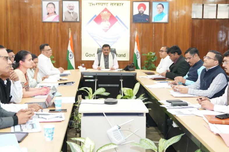 मुख्य सचिव की अध्यक्षता में व्यय-वित्त समिति की बैठक, विभिन्न विकास योजनाओं को स्वीकृति