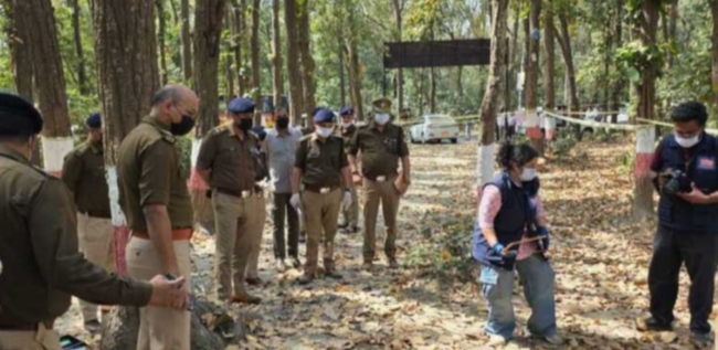 देहरादून: बाला सुंदरी मंदिर के पास जंगल में महिला का शव मिलने से फैली सनसनी