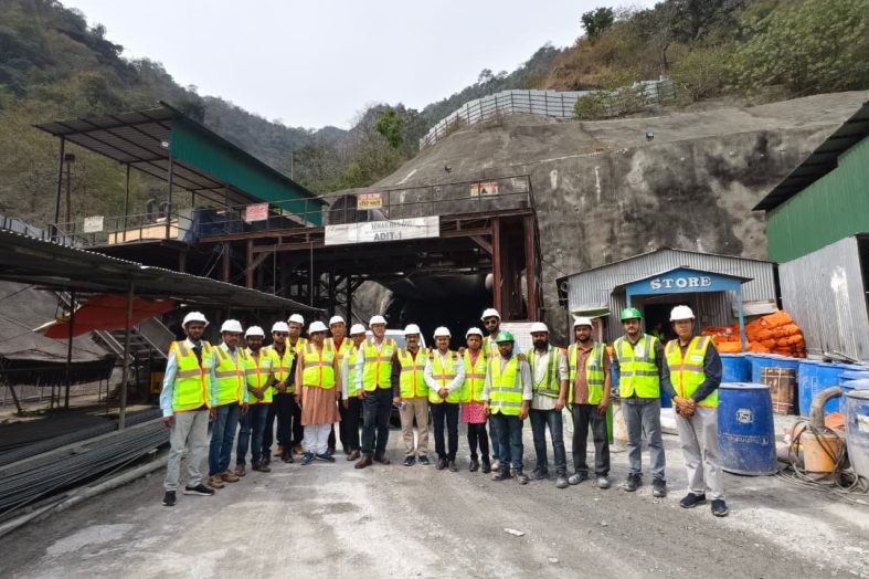 125 किमी लंबी आरवीएनएल रेल लाइन परियोजना का जायजा लेने ऋषिकेश पहुँचा ओडिशा मीडिया प्रतिनिधिमंडल