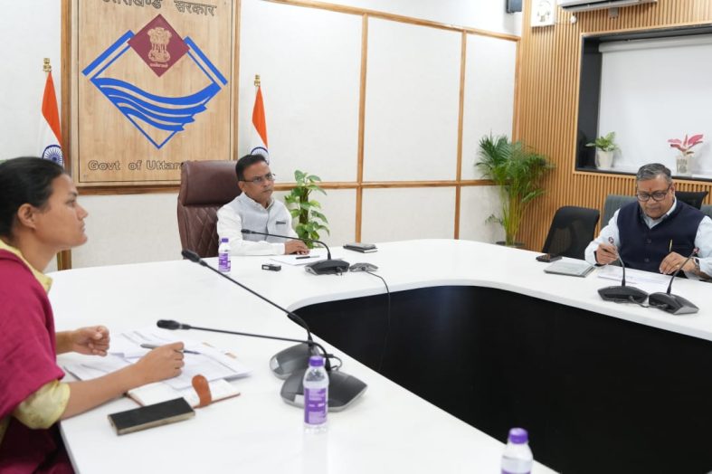 चारधाम यात्रा मार्गों पर समानांतर प्रणाली से भी हो सफाई व्यवस्था – प्रमुख सचिव
