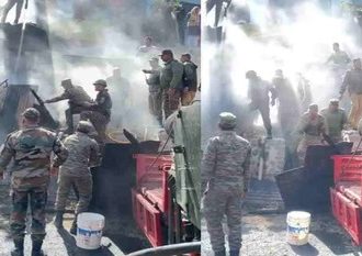 गोरंग गांव की गौशाला में लगी भीषण आग, ‘आइबेक्स ब्रिगेड’ के जवानों ने पाया काबू, सारा सामान जला