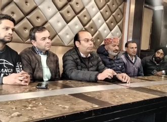 मसूरी में गैस सिलेंडर संकट पर भड़के व्यापारी, आंदोलन की चेतावनी