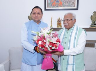 मुख्यमंत्री ने केंद्रीय ऊर्जा एवं आवास मंत्री से भेंट कर राज्य से संबंधित विभिन्न विषयों पर की चर्चा