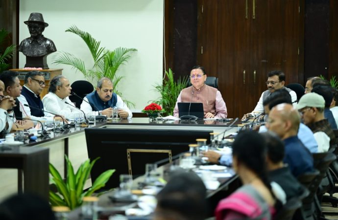 1905 हेल्पलाइन पर पेंडिंग शिकायतें जल्द निपटाने के निर्देश