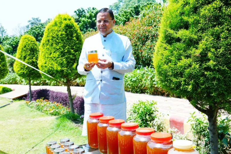 उत्तराखंड में शहद उत्पादन को बढ़ावा, CM ने दिए निर्देश